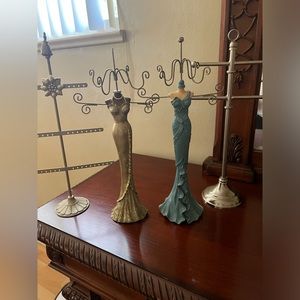 Jewelry holder/handle